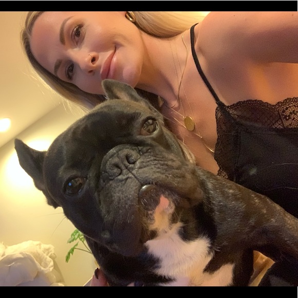 Meet your Posher, Hannah - Picture 1 of 1